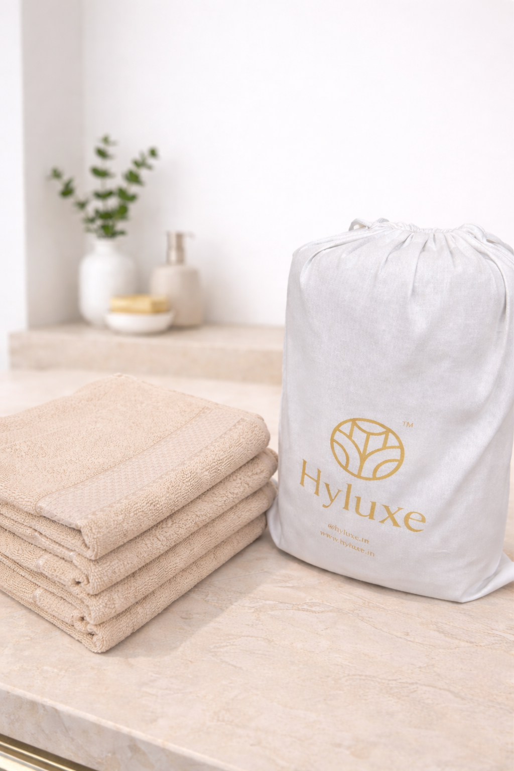 The Aura Hand Towel (Set of 4): Sand Dune