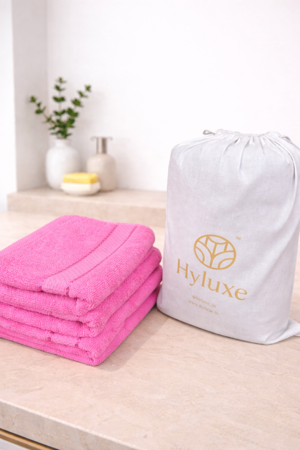 The Aura Hand Towel (Set of 4): Petal Haze